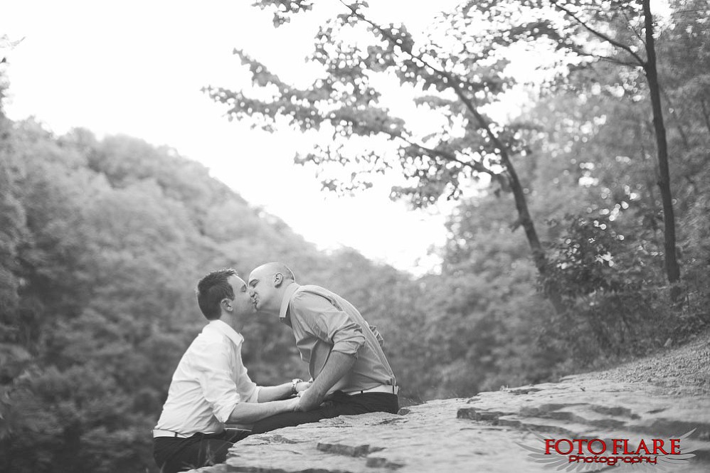 Engagement pictures of same sex couple