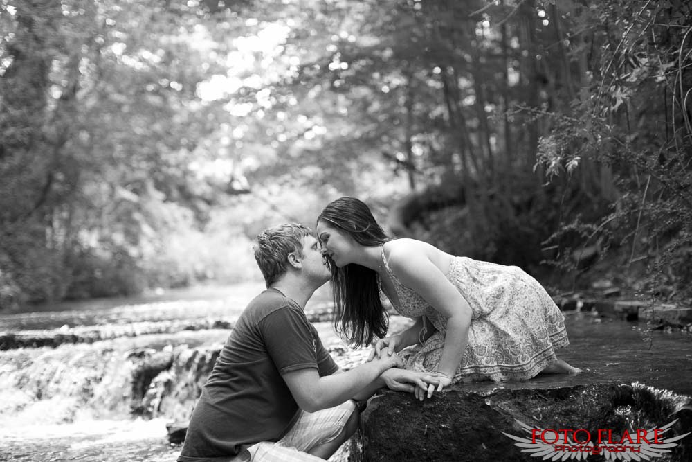Kissing in waterfalll