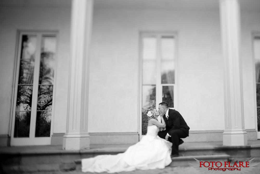 Wedding picture of a couple at Dundurn
