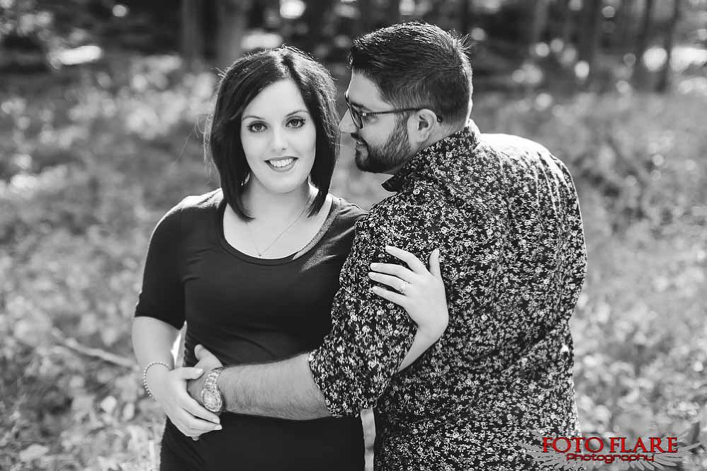 B&W maternity photo